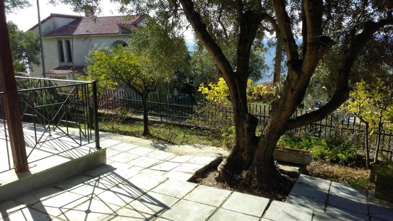 Gerakina Beach Cottage 사코우디아 외부 사진