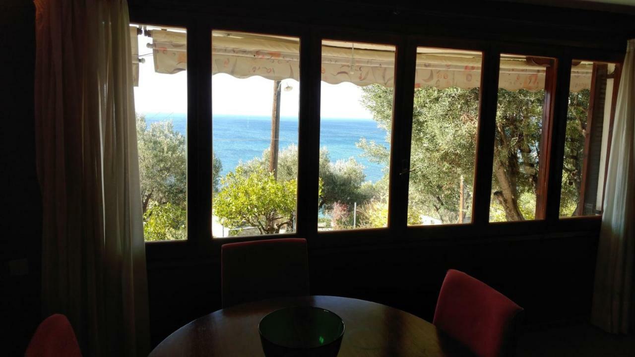 Gerakina Beach Cottage 사코우디아 외부 사진